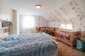 Schlaf- o. Kinderzimmer OG - 