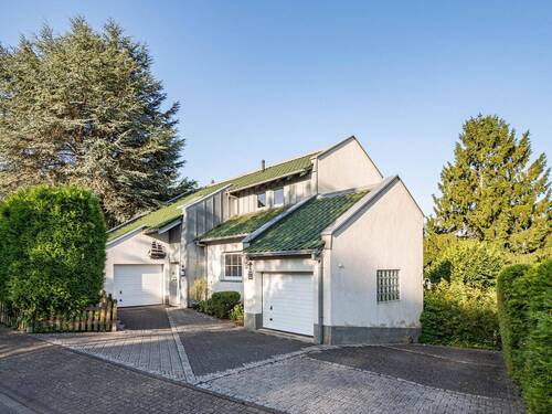 Außenansicht - Einfamilienhaus in Arnsberg / Hüsten