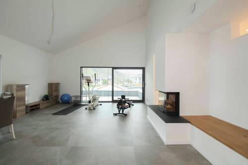 Wohnraum mit Dachterrasse 1. OG - 