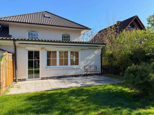 Einliegerwohnung mit Terrasse - 