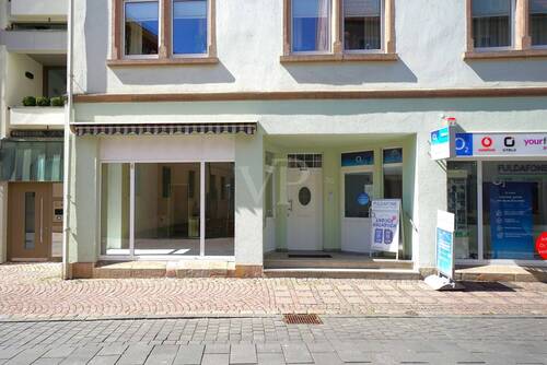 Schaufenster und Eingang - 