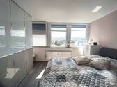 Schlafzimmer mit Sonnenaufgang - Etagenwohnung mit 106,40 m² in Balingen zum Kaufen