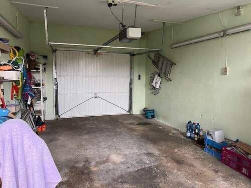 Garage - 