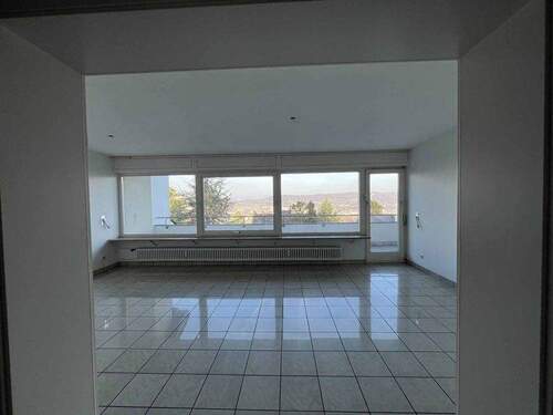 Blick v. Küche ins Wohnzi - 