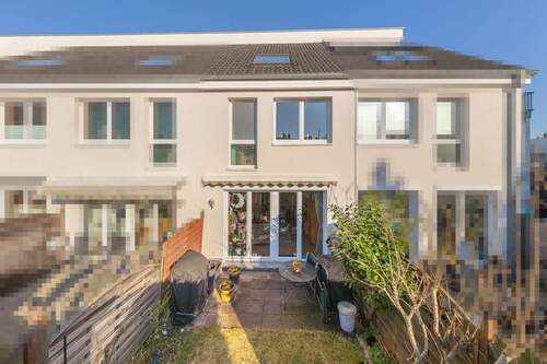 Garten - Energieeffizientes Reihenmittelhaus in zentraler Lage inkl. Tiefgaragenstellplatz