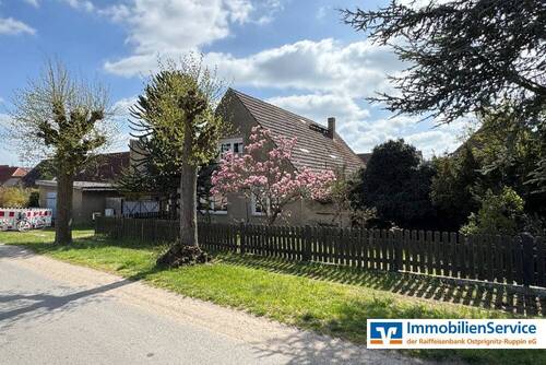 Straßenansicht - 