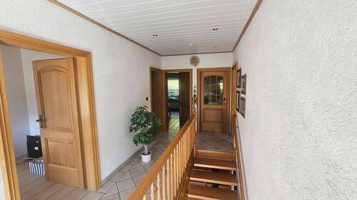 Diele OG - 6 Zimmer Einfamilienhaus in Schutzbach