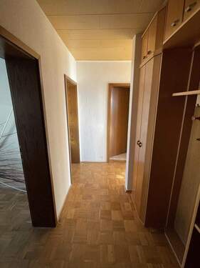 3 Flur - 3 Zimmer Etagenwohnung in Rosbach