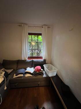 Zimmer Whg. hinten - 