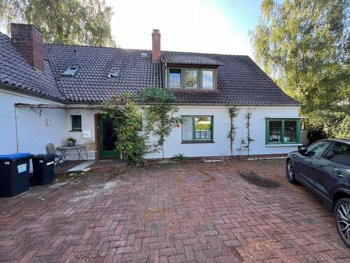 Innenhof - 8 Zimmer Mehrfamilienhaus, Wohnhaus in Zeven