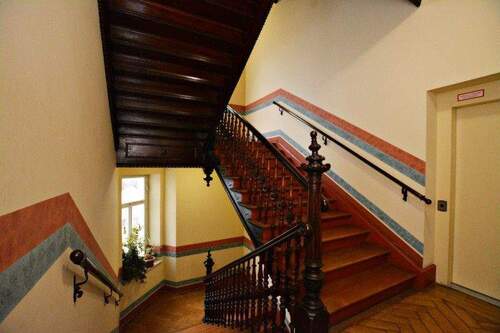 Treppenhaus - 3 Zimmer Etagenwohnung in Leipzig