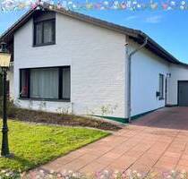 Stadtrandliebe in Pinneberg - Einfamilienhaus mit Gartenparadies