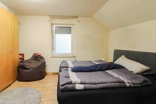 3. Schlafzimmer OG - 6 Zimmer Mehrfamilienhaus, Wohnhaus in Bochum