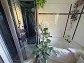 Bad mit Wanne u. Dusche - 