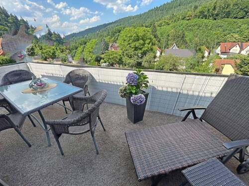 Balkon - Mehrfamilienhaus, Wohnhaus mit 150,00 m&sup2; in Unterreichenbach zum Kaufen