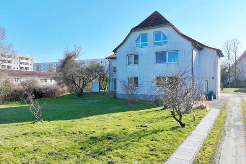 Garten - 1 Zimmer Mehrfamilienhaus, Wohnhaus zum Kaufen in Ribnitz-Damgarten