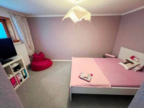 weiteres Zimmer im Untergeschoss - 
