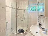 modernisiertes Duschbad - 