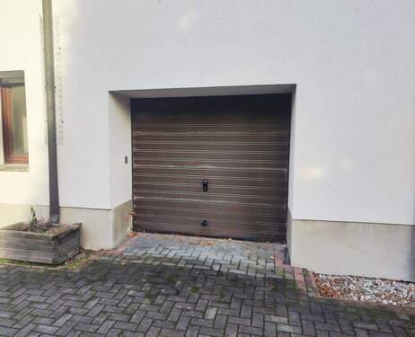 Garage - 5 Zimmer Reihenmittelhaus in Thallwitz