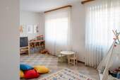 Kinderzimmer im Hanggeschoss - 