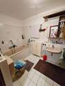 Bad mit Wanne - Etagenwohnung mit 62,00 m² in Nürnberg zur Miete