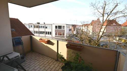 2-Zi-Wohnung: großer Balkon - 