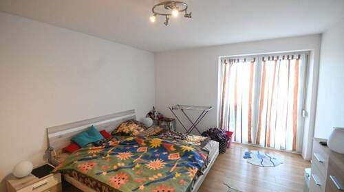 2-Zi-Wohnung: Schlafzimmer - 