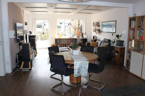 Ansicht Essbereich und Wohnzimmer.JPG - 