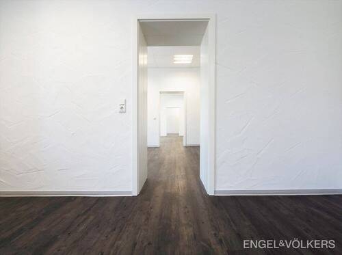 Bild 3 - 6 Zimmer Büro in Saarbrücken
