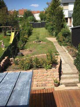 Hinterhaus mit Terrasse und Garten - 6 Zimmer Mehrfamilienhaus, Wohnhaus in Sankt Ingbert