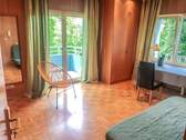 Schlafzimmer mit Balkon - 