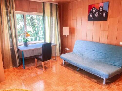 Schlafzimmer mit Balkon - 