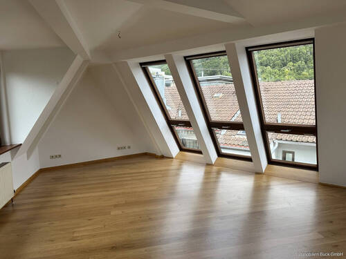 Wohnbereich - Zentrumsnahe Wohnung über den Dächern von Geislingen mit wunderschönem Ausblick über die Fünftälerstadt!