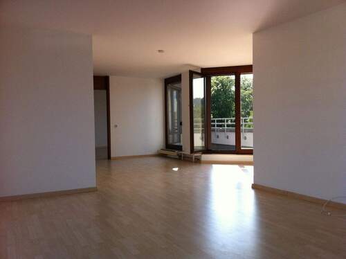 Wohnen, Essen - 2 Zimmer Terrassenwohnung zur Miete in Stuttgart