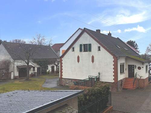 Seitenansicht - 5 Zimmer Einfamilienhaus in Parchen