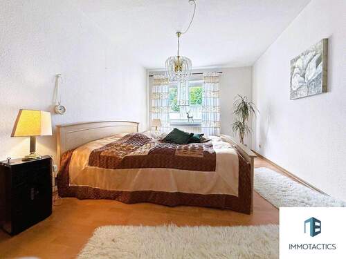 Schlafzimmer EG - 