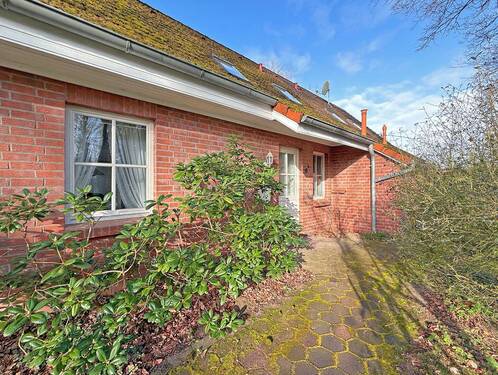 Hauszugang - 4 Zimmer Doppelhaushälfte zum Kaufen in Langendorf