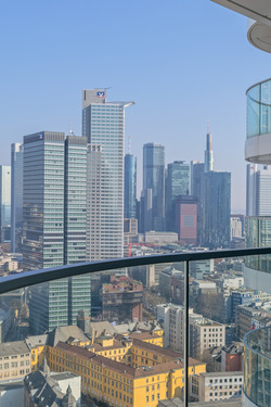 Skyline View - 3 Zimmer Etagenwohnung zur Miete in Frankfurt am Main