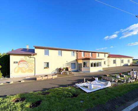 Außenansicht - Gewerbehalle mit 644 m² Nutzfläche - vielseitig nutzbar - auf großem Grundstück