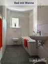 Bad mit Wanne - 