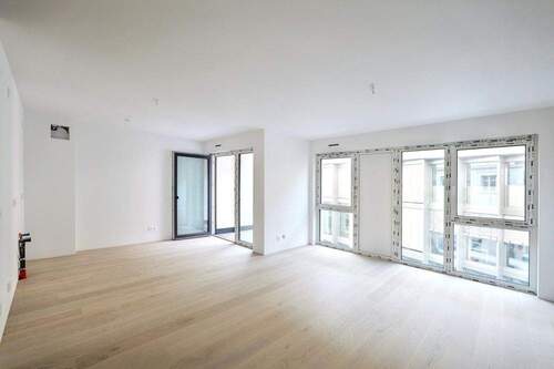 Wohnzimmer - 1 Zimmer Etagenwohnung in Bonn