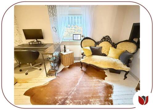 Weiteres Zimmer am Wohn-/Essbereich mit Kamin - 