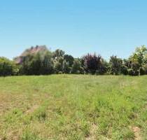 Schönes Grundstück in ruhiger Lage - mit zusätzlicher Garagenfläche - Roßtal Großweismannsdorf