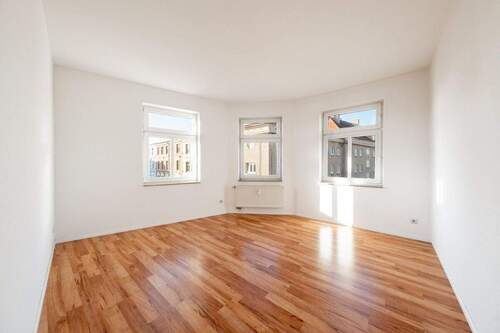 Wohnzimmer - Etagenwohnung mit 65,00 m&sup2; in Schwerin zum Kaufen