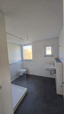 Bad - 4 Zimmer Etagenwohnung zur Miete in Gemmingen