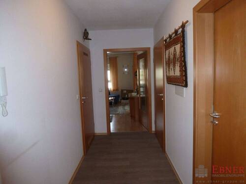 Flur 1 - 3 Zimmer Etagenwohnung zur Miete in Viechtach