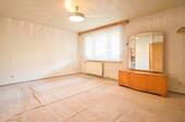 Wohnzimmer II - 7 Zimmer Doppelhaushälfte in Züssow