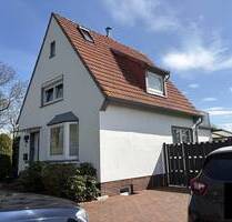 Modernisiertes Einfamilienhaus mit großem Südgrundstück in beliebter Lage - Nordenham