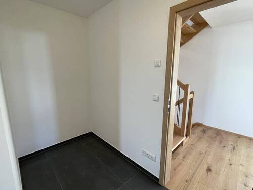 Garderobe - 5 Zimmer Doppelhaushälfte in Ohlstadt
