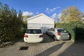 Garage & Stellplatz - 